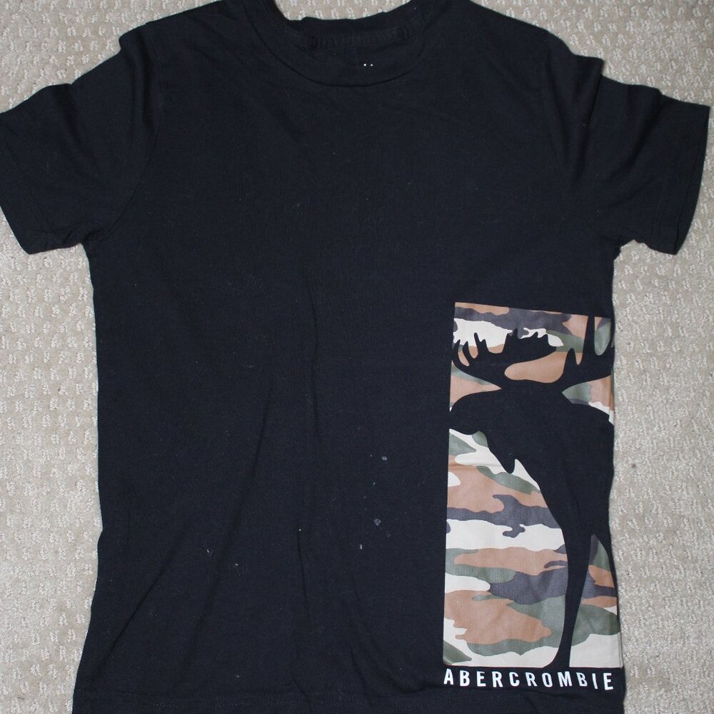 Abercrombie Tee 9/10